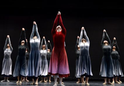 <布蘭詩歌>   編舞者：黃建彪